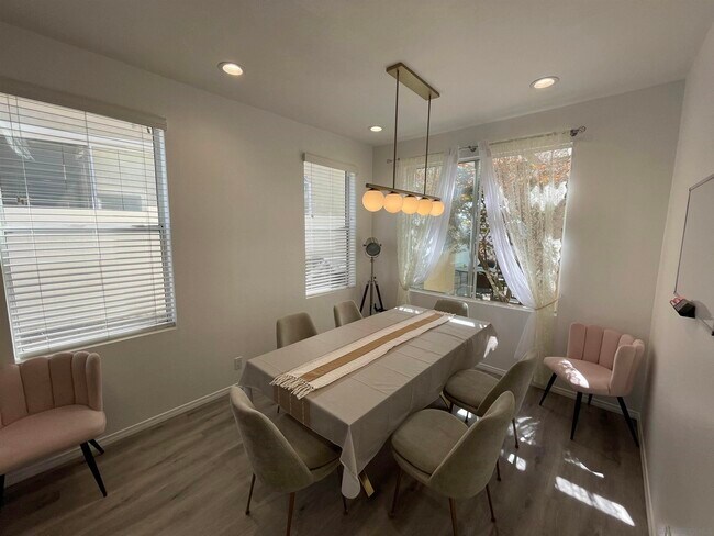 Foto del edificio - 14430 Eastview Ct