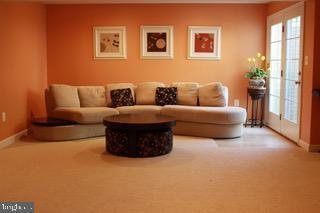 Foto del edificio - 43331 Hollybank Pl