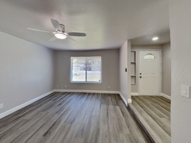 Building Photo - North Vallejo 3/2 Home Available Now!