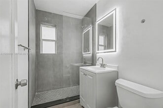 Building Photo - 9160 NE 8th Ave