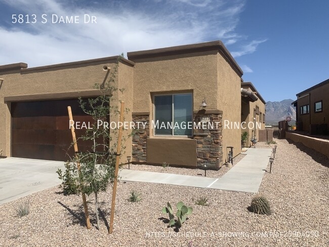 Building Photo - 55+ Community - 3 Bedroom 2 Bath With Amaz...