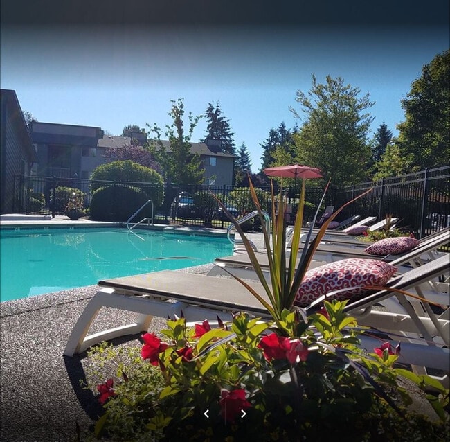 Cascadia at Fairwood Landing Apartments in Renton, WA