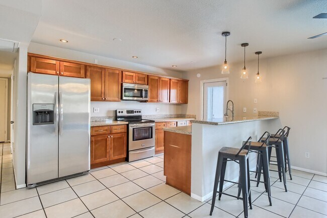 Building Photo - 1516 E Palmcroft Dr
