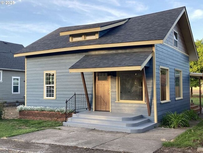 Building Photo - Great Home!