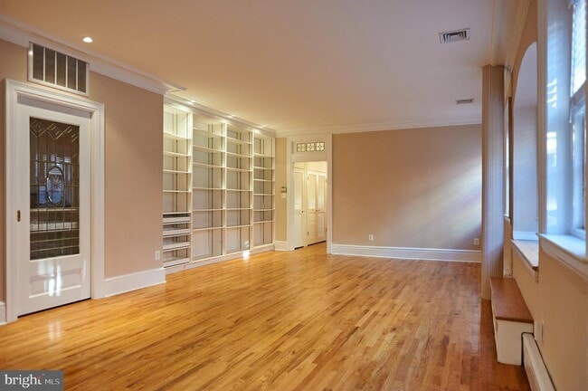 Building Photo - 1614 Spruce St