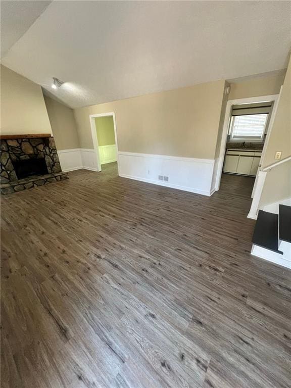 Building Photo - 1961 Pine Dr SW