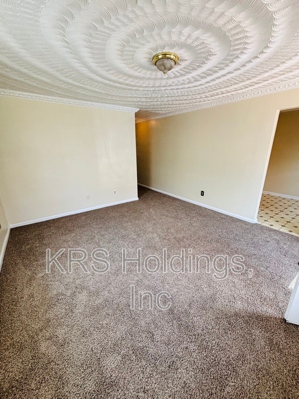 Building Photo - 806 Whitehead Ave