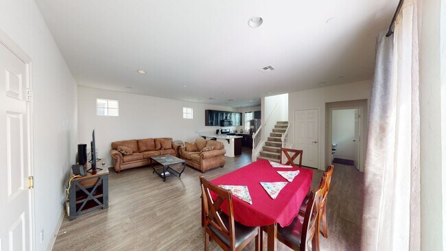 Foto del edificio - Beautiful 3 bedroom in Eastvale!