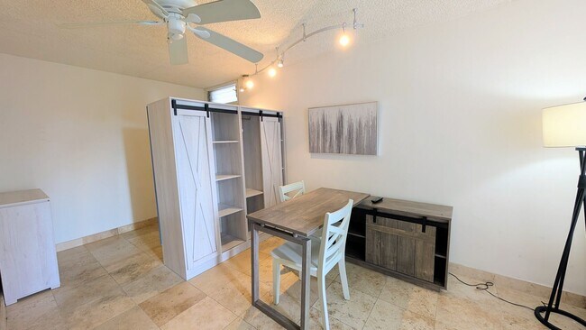 Foto del edificio - Furnished or Unfurnished Studio with Utilities included at Pacific Islander Waikiki