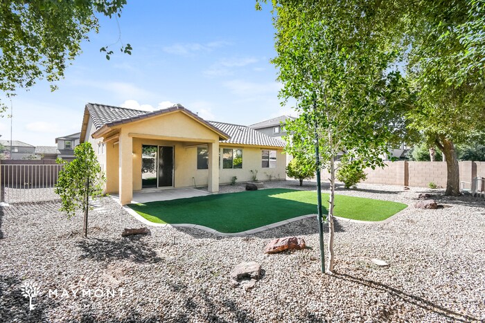 Foto del edificio - 11252 E Shelley Ave