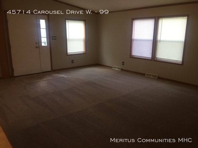 Building Photo - 45714 Carousel Dr W