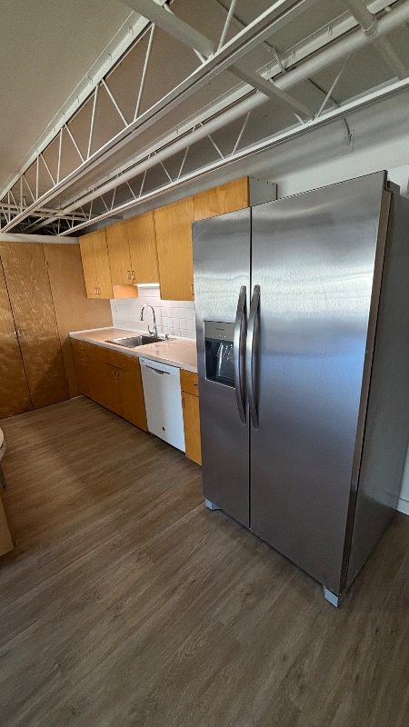 Building Photo - 6025 Christie Ave