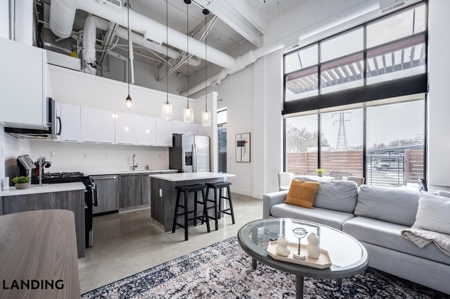 Foto del edificio - 1210 Morse Ave