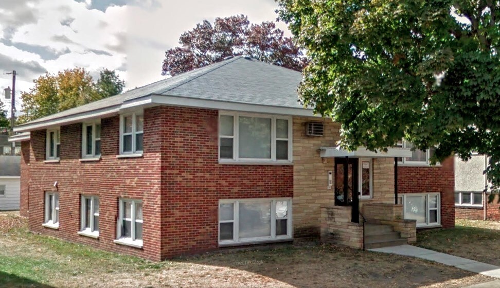 2076 Como Ave, Saint Paul, MN 55108 Apartments in Saint Paul, MN