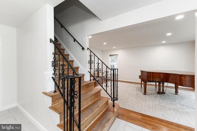 Foto del edificio - 7923 Ivymount Terrace