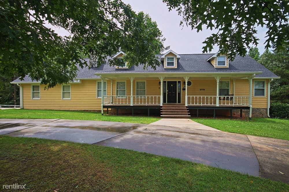 Primary Photo - 581 Seven Forks Rd
