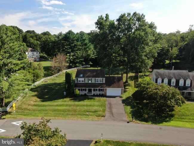 Foto del edificio - 1345 Carpers Farm Way