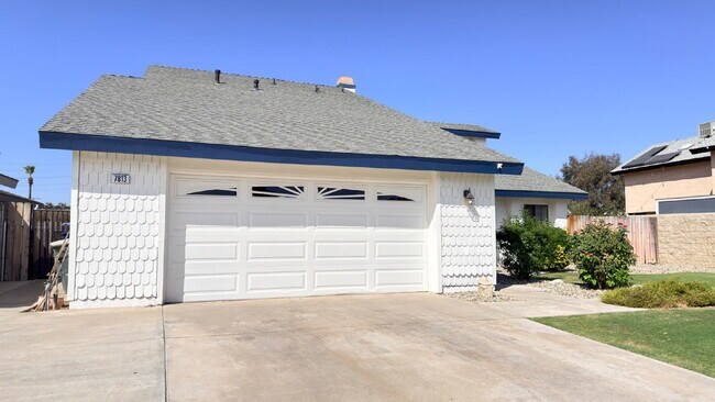 Building Photo - Spacious Two-Story Home with Large Backyard – Available Now!