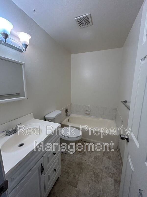 Building Photo - 1302 Frankfort Ct