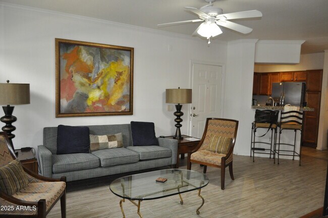 Foto del edificio - 15095 N Thompson Peak Pkwy