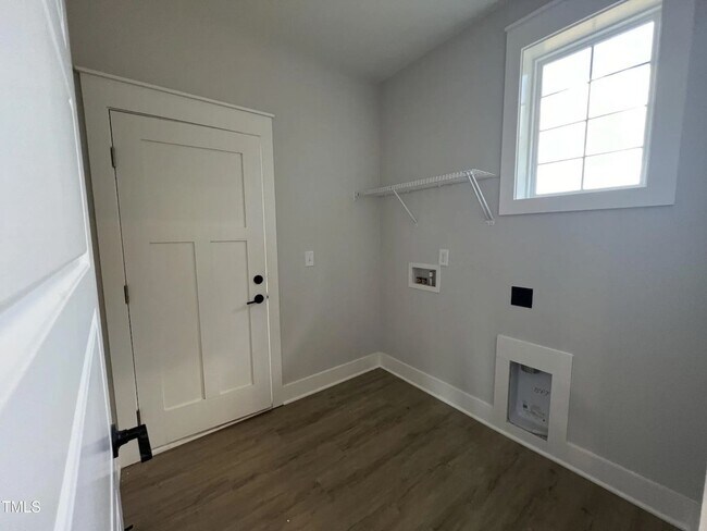 Building Photo - Brand New 4-Bedroom Spacious Home with Com...