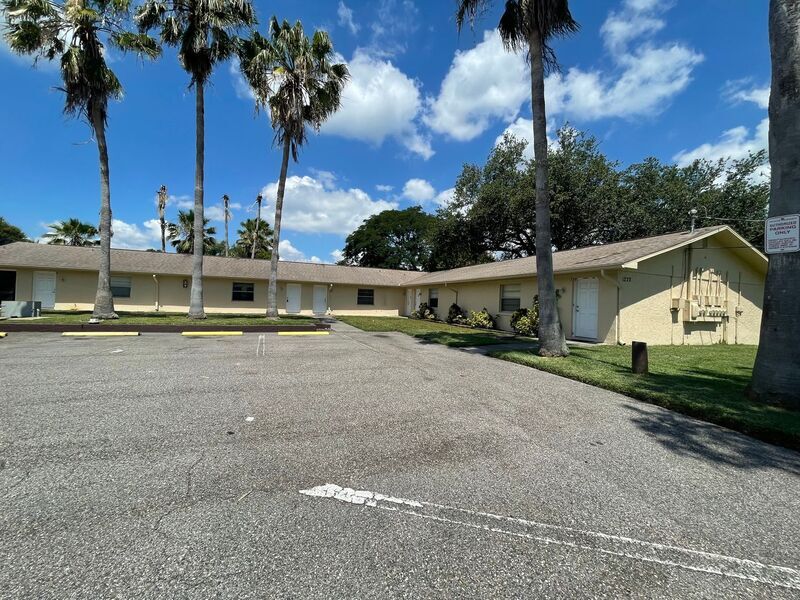 1222 Taylor St Unit 5, Auburndale, FL 33823 Condo for Rent in