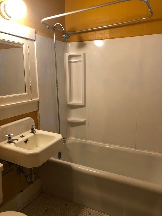 Foto del edificio - Vintage One Bedroom Apartment in Dundee