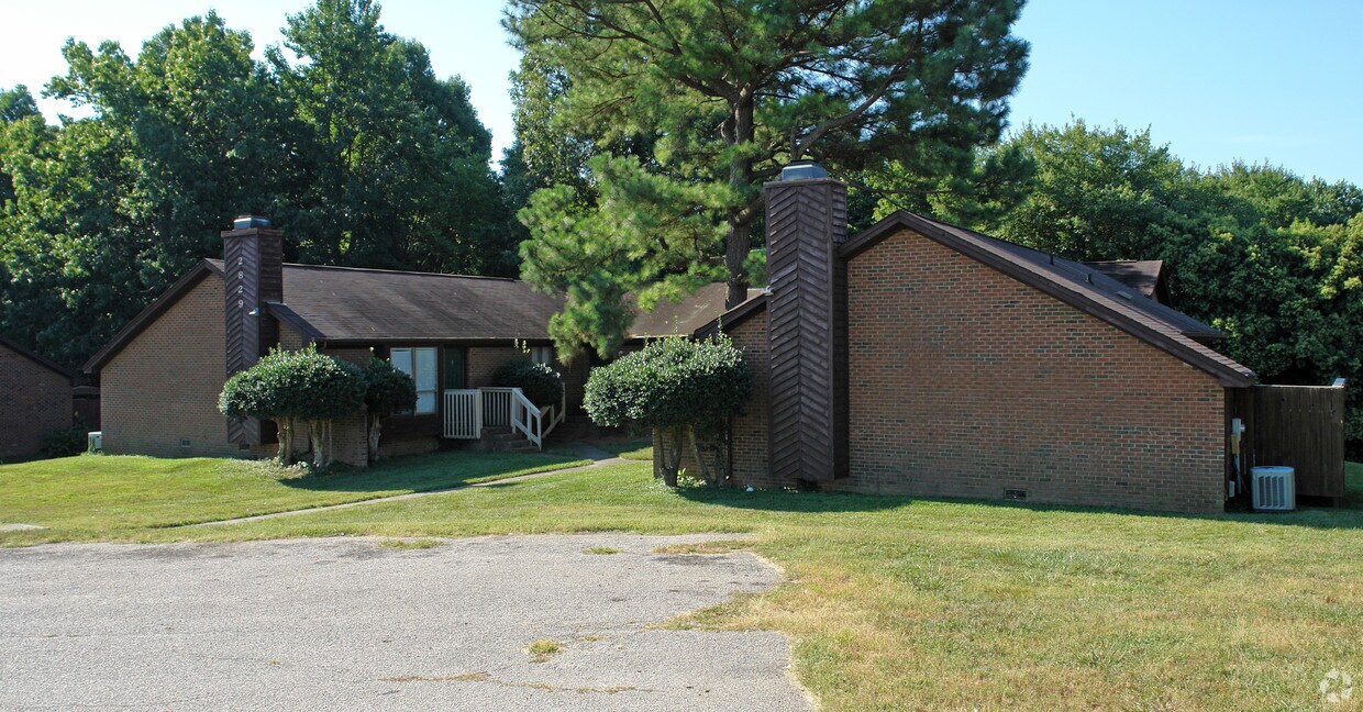 Building Photo - 2829 Seclusion Ct