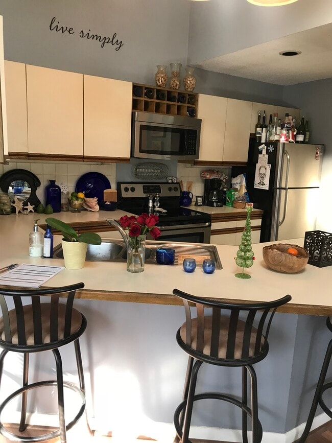 Foto del edificio - 873 Halifax Dr