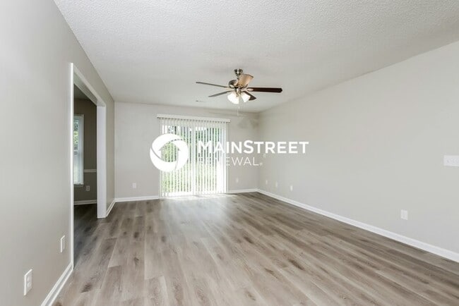 Foto del edificio - 3 Bedroom Pet-Friendly Home in GREENSBORO,...