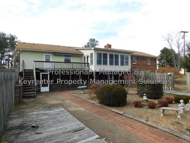 Foto del edificio - 1266 Mt Torrey Rd