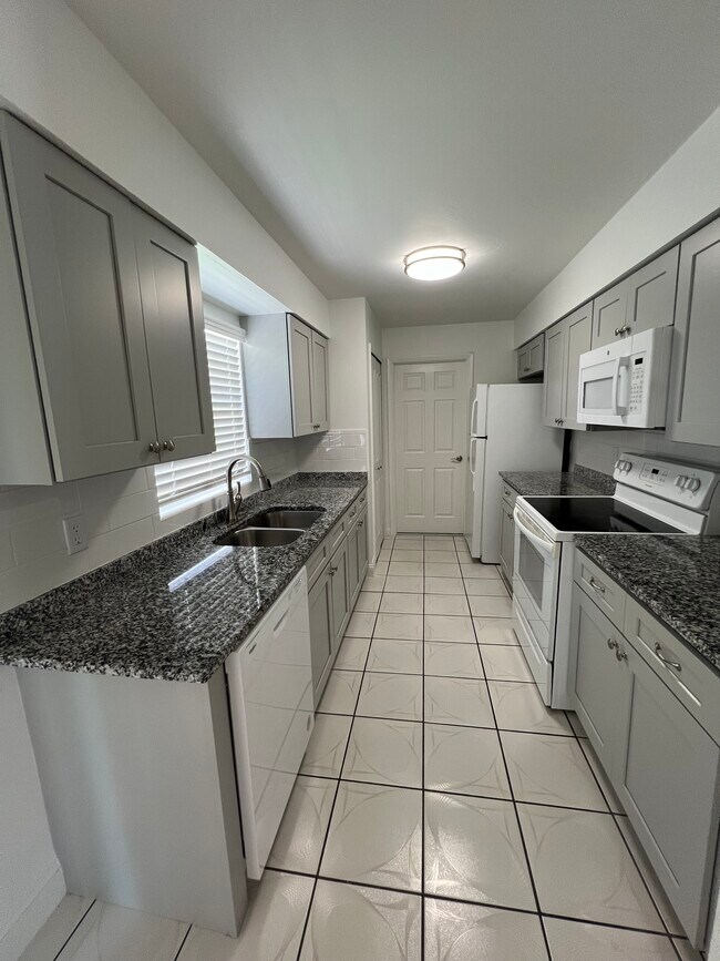 Building Photo - 6159 Jibway Ct