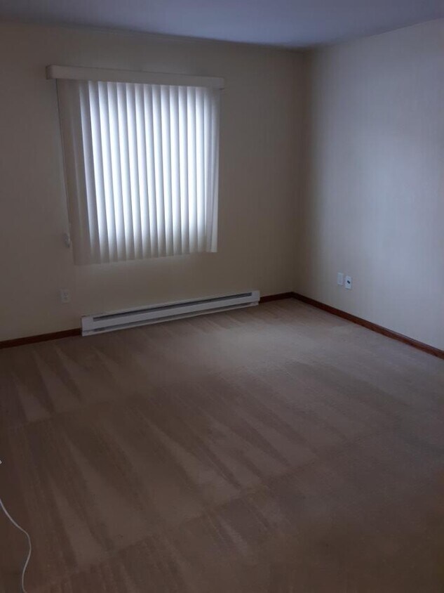 N115W17101 Armada Dr Unit 231, Germantown, WI 53022 Condo for Rent