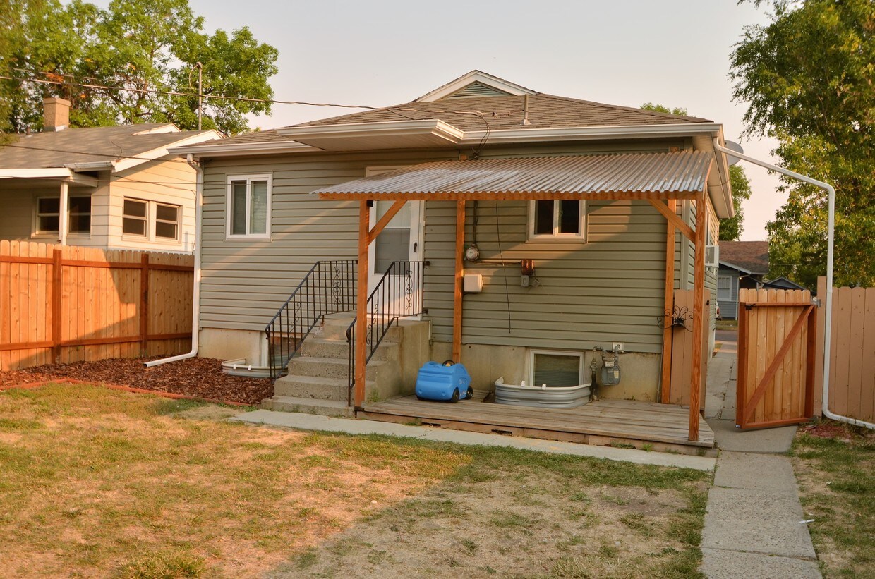 Building Photo - 238 Terry Ave