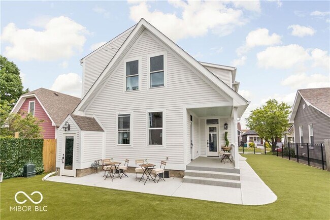 Foto del edificio - 929 Sanders St