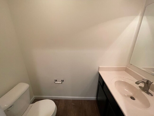 Foto del edificio - WEST KNOX CEDAR BLUFF AREA 2 BEDROOM 2.5 B...