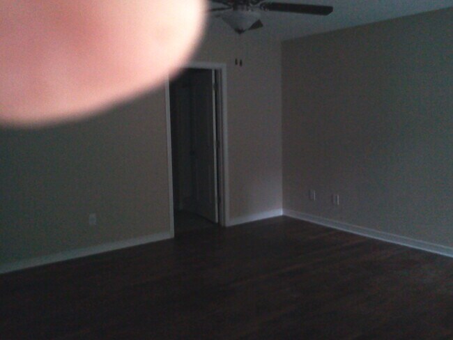 Foto del edificio - 2519 Weller Ave
