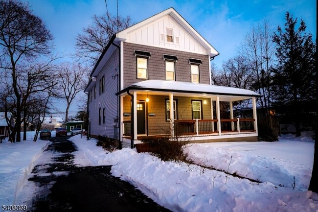 Photo - 655 E Passaic Ave Apartment