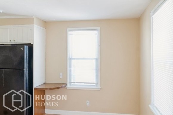 Building Photo - Now Available! 116 Mary St, Binghamton, NY,