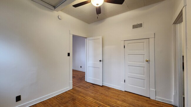 Foto del edificio - 6 11th St S
