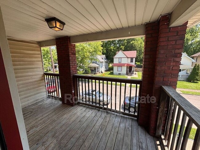 Photo - 624.5 Wicoff St House