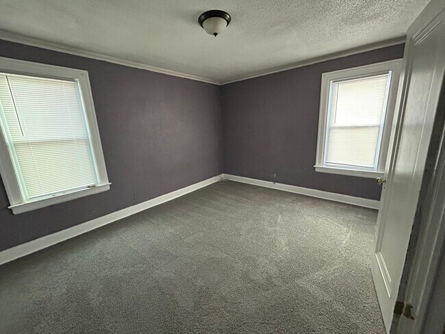 Foto del edificio - 4207 Devonshire Road, Unit 4207