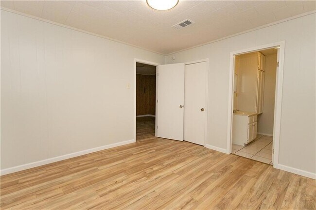 Foto del edificio - 29216 Dinkins Dr