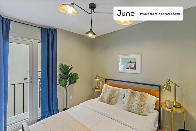 Foto del edificio - Room in Shared 5 bed/3.5 bath home