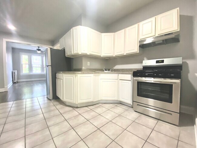 Foto del edificio - 1251 W Rosemont Ave