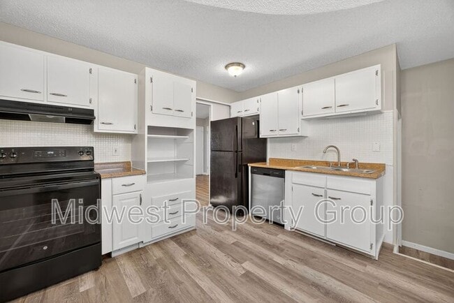 Building Photo - 813 Lynn Haven Ln