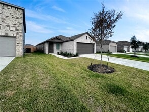 Building Photo - 31456 Moore Rd