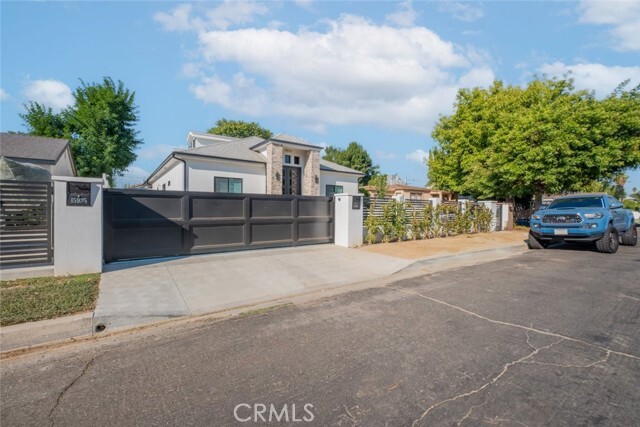 Foto del edificio - 15933 Leadwell St