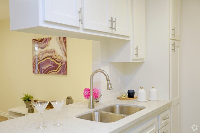 1HAB-1BA - 550 ft² - Hancock Terrace Apartments