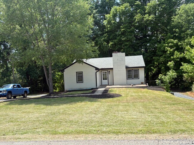 Foto del edificio - 1532 Rivermont Hts Rd
